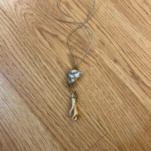 Handmade wire shell necklace​​​​